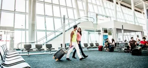 Incrementa llegada de pasajeros al aeropuerto internacional Hermanos Serdán
