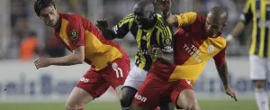 Matan a seguidor del Fenerbahçe luego de partido contra Galatasaray