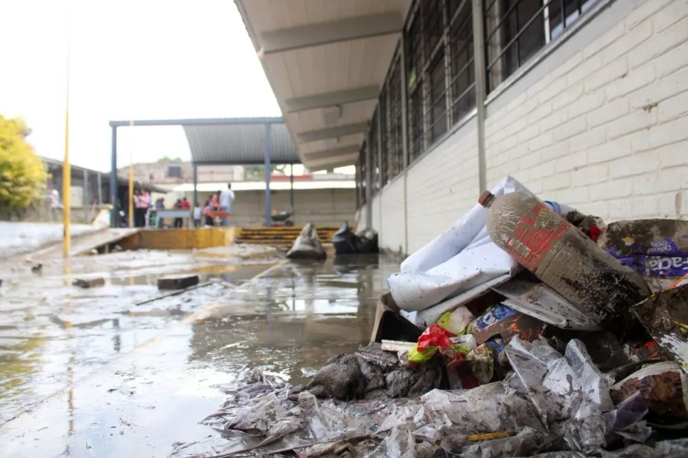 Inundación escuela primaria