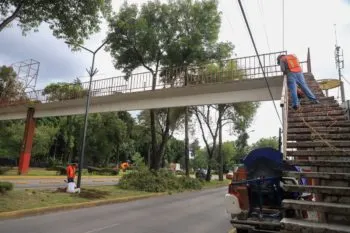 ¡Adiós al puente peatonal del CENHCH!, lo retirarán este fin de semana
