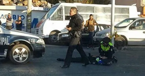 Atropellan a oficial de Tránsito Municipal en Loma Encantada