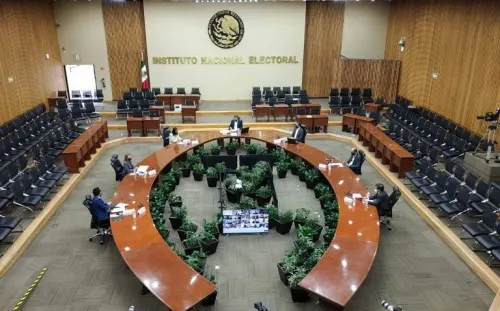 Tras votación dividida, INE otorga registro a Encuentro Solidario como partido político