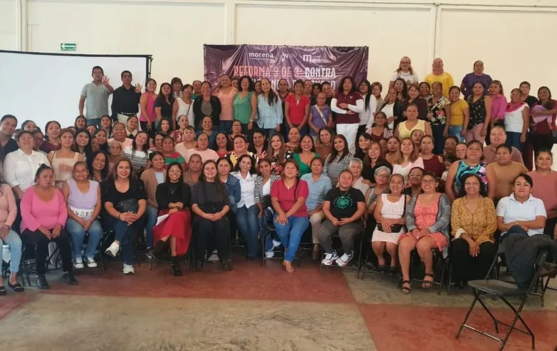 morena-pue-mujeres-talleres