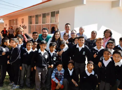 Atienden con dos nuevos desayunadores escolares el desarrollo integral de niñas y niños poblanos