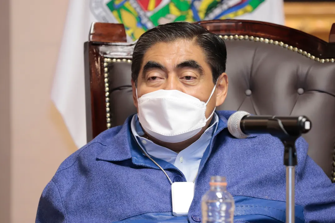 Resalta Barbosa voluntad de poblanos para realizar cambio voluntario de placas