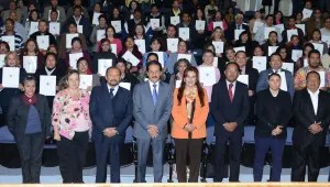 Rector BUAP entregó 177 transformaciones de plazas a personal no académico