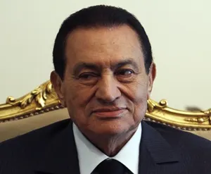 Mubarak pierde conciencia y aguarda la muerte
