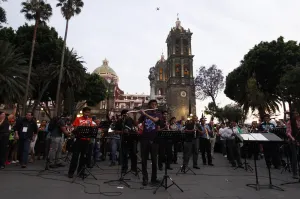 Disfrutan del “Flashmob” con motivo del Aniversario de la Fundación de la Ciudad