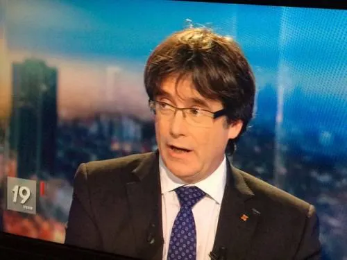 Es momento de que demócratas se unan por Cataluña: Puigdemont