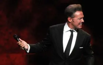 Aseguran que Luis Miguel rompió su compromiso con Paloma Cuevas