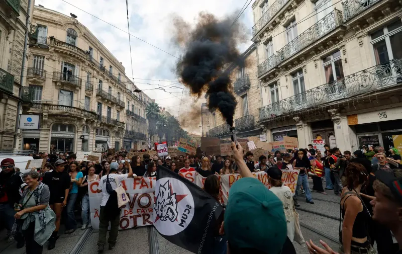 Protestas estudiantiles sacuden Francia: miles salen a las calles por la crisis educativa