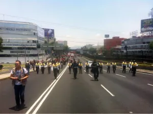 Impedirán que marcha por Ayotzinapa llegue al zócalo DF