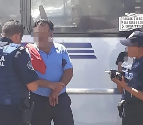 Por pleito vial, disparan a chofer de ruta de transporte, en inmediaciones del mercado Morelos