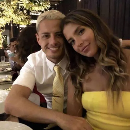 Novia de “Chicharito” asegura que su embarazo es un milagro y esta es la razón