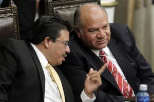 PAN y PRD salen a la defensa de Guerrero Ramírez