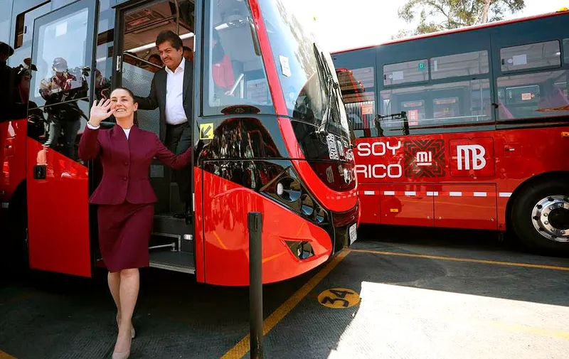 claudia-sheinbaum-metrobuses-electricos