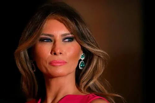 Melania Trump gana demanda al Daily Mail; será indemnizada