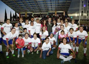 Alcalde entrega trofeo a equipo poblano campeón del Torneo Apertura 2016