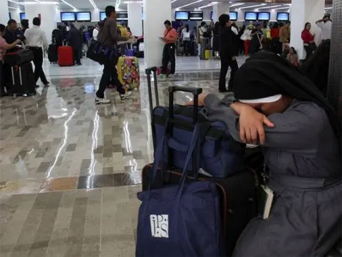 Aerolíneas cancelan vuelos desde y hacia Houston por “Harvey”