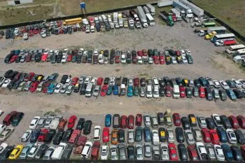 Vende gobierno de Lalo Rivera 5 mil autos chatarra por 23 millones de pesos