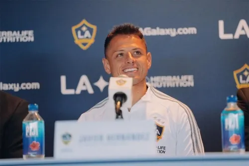 Chivas me buscó sólo una vez, sentencia Chicharito