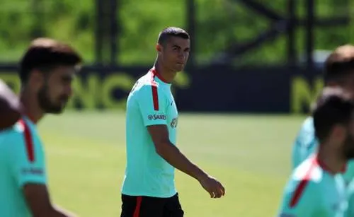 Cristiano Ronaldo y Selección de Portugal calientan motores