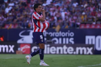 Chivas golea a San Luis y se confirma como un serio candidato en la Liga MX