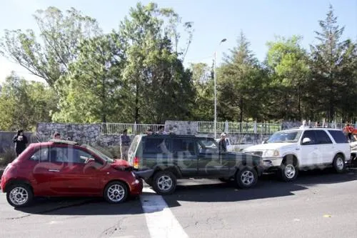 Carambola deja daños materiales en el Bulevar Cadete Vicente Suárez
