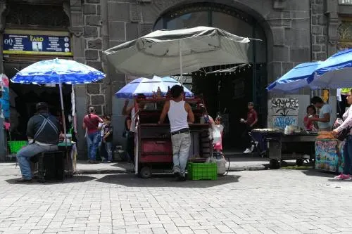 Presencia desmedida de ambulantes en festejos patrios mermó venta de establecidos
