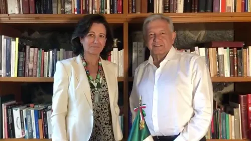 AMLO promete seguridad a bancos tras reunión con Ana Botín, una de las banqueras más poderosas