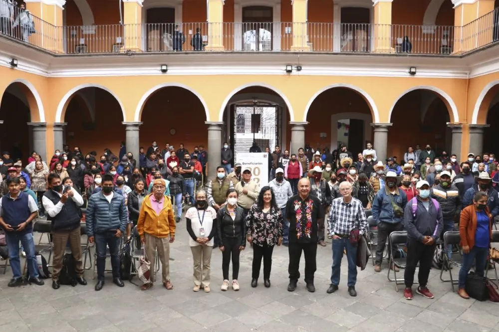 Secretaria de cultura hace entrega de estímulos económicos para proyectos comunitarios