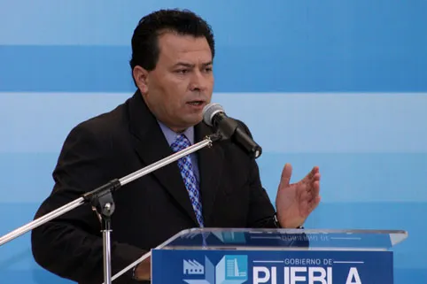 El oscuro pasado de Emilio Salgado en el SNTE