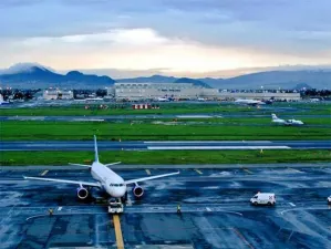 Supervisa SCT el mantenimiento a aeronaves de Interjet