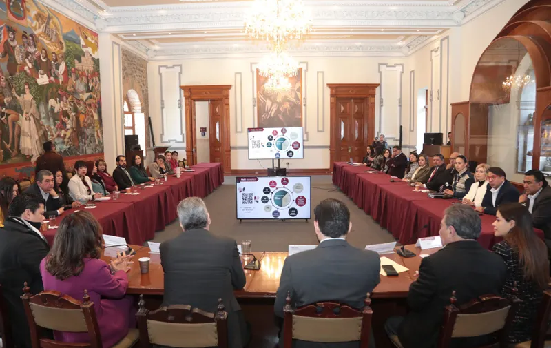 Presenta Pepe Chedraui a regidores avances del Plan Municipal de Desarrollo 2024-2027