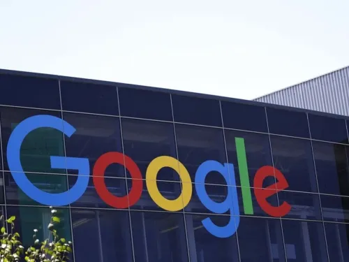 EU lanza investigación contra Twitter, Facebook y Google