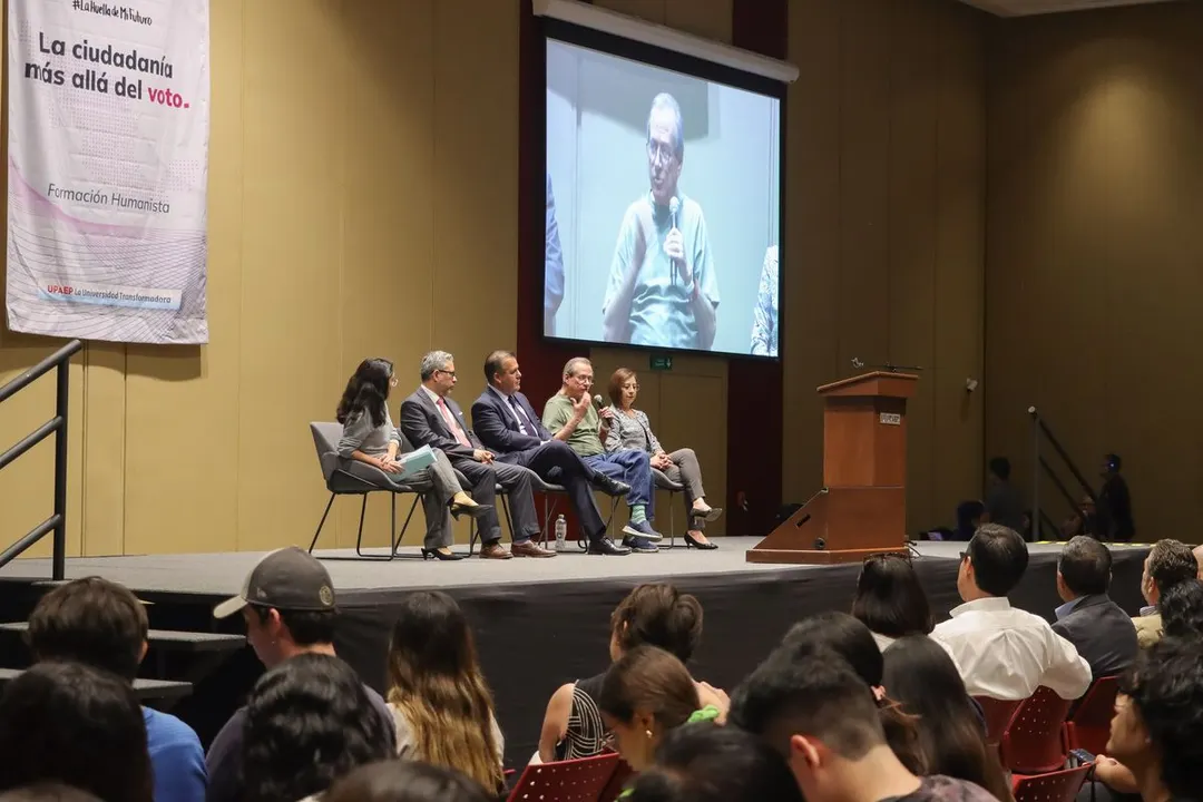 Upaep Panel Medios Comunicacion