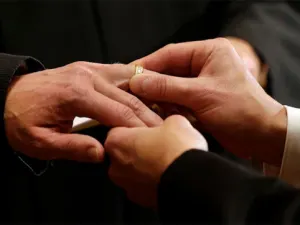 Matrimonios entre personas del mismo sexo ya son legales en Coahuila