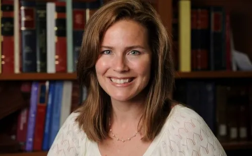 Trump nominaría a jueza Amy Coney Barrett para Suprema Corte: CNN