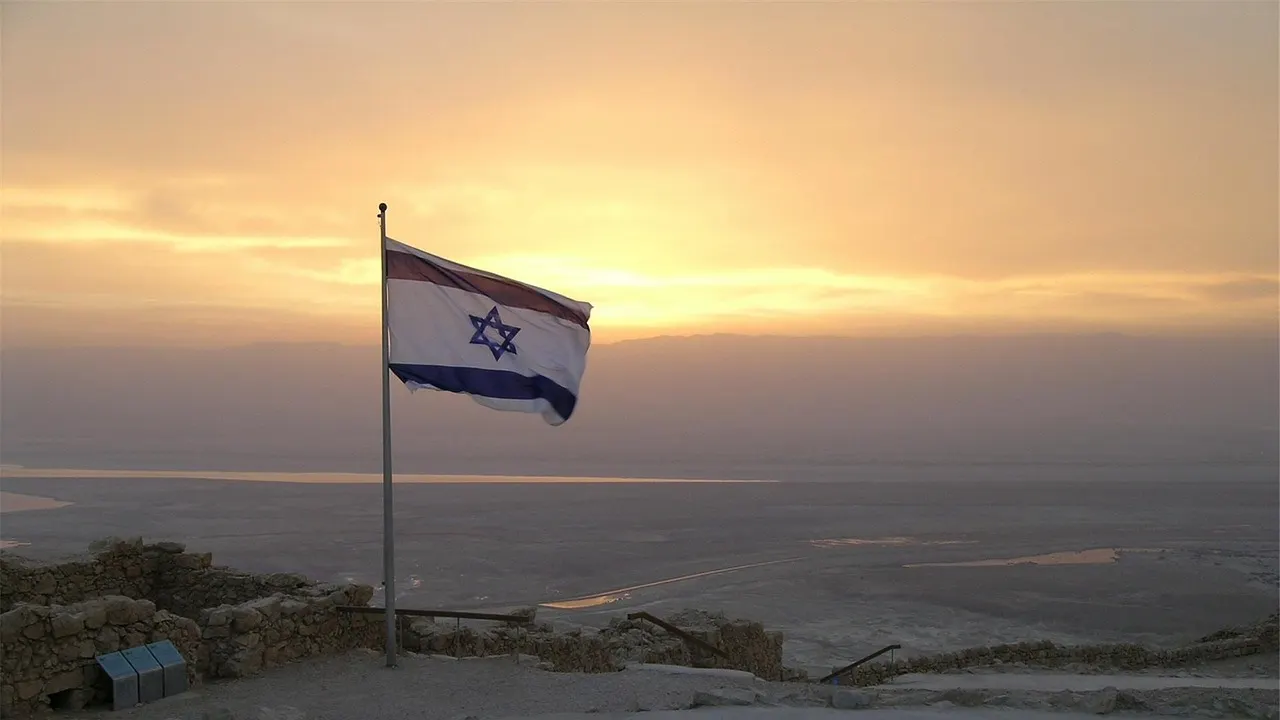 Por primera vez, Israel lanza ataques desde el mar contra Hezbolá en Líbano