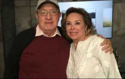 Difunden fotografía de una rejuvenecida Elba Esther Gordillo
