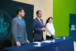 Rector BUAP toma protesta a integrantes del Consejo de Docencia 2016-2020