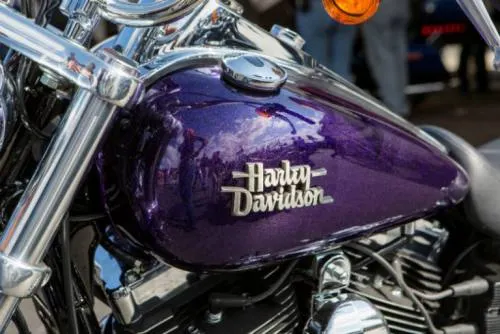 Harley-Davidson trasladará parte de su producción fuera de EU por aranceles