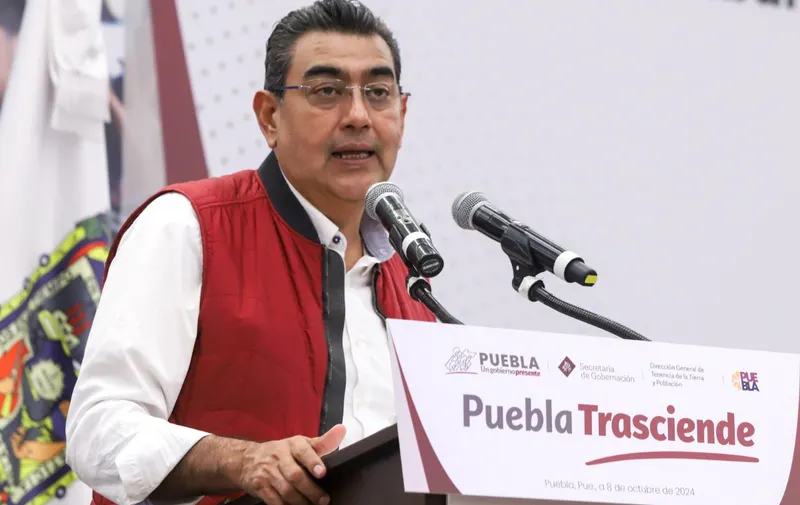 Sergio Salomón Céspedes hace entrega de más de mil 500 títulos de propiedad; garantiza certeza jurídica
