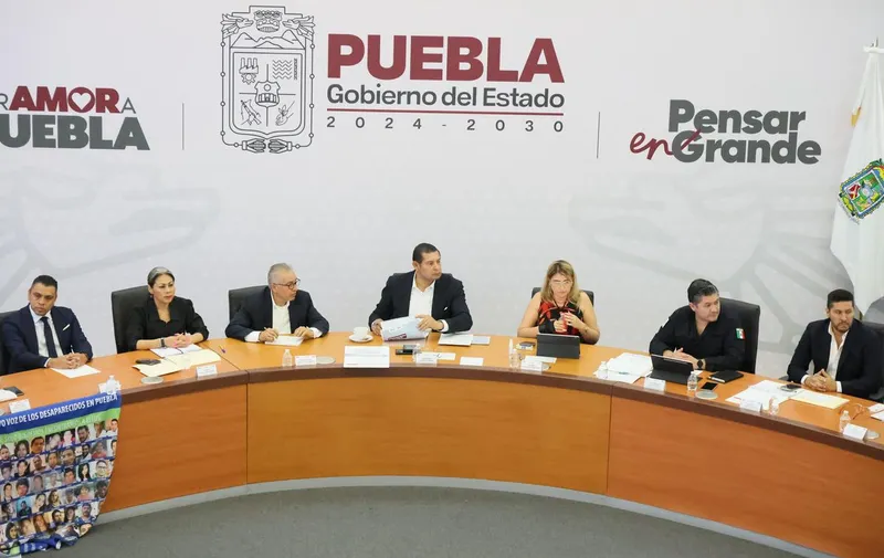 alejandro-armenta-reunion-madres-padres-buscadores