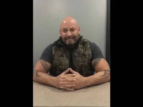 Video: Ofrecen recompensa de 50 mil pesos por el que apuñaló a perrito