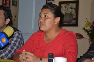 Padres de familia del Centro escolar “Unión Antorchista” exigen puente peatonal