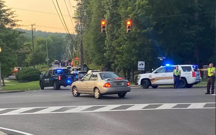 Reportan un muerto y dos heridos tras tiroteo en iglesia de Alabama