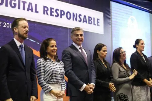 Inicia Tony Gali el programa Puebla, Ciudadanía Digital Responsable