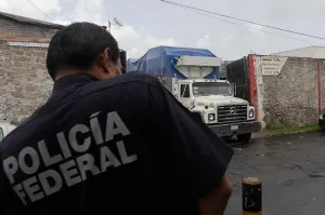 Muere policía federal tras enfrentarse a balazos con huachicoleros en Tehucán