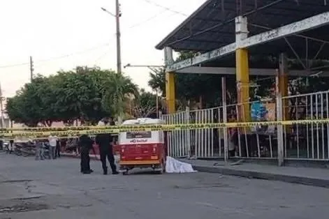 Despliegan operativo en Chietla tras ejecución de mototaxista; pasajero menor sale ileso